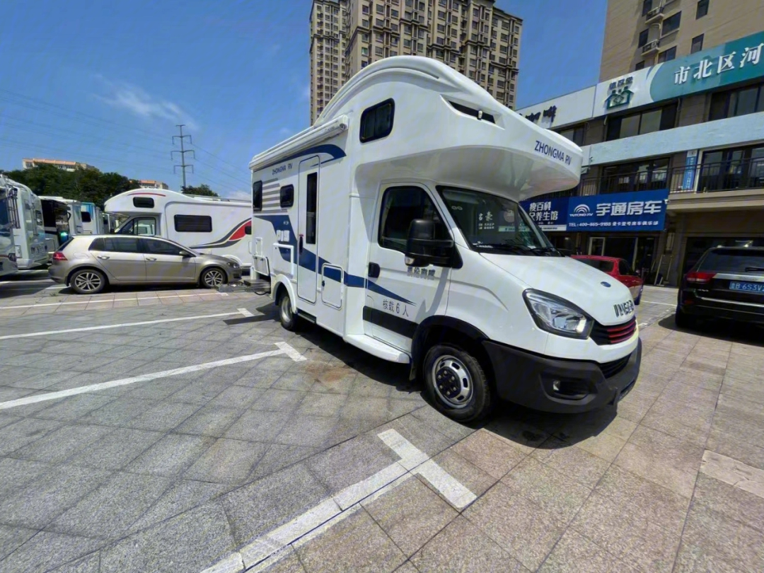 最新二手車市場趨勢解析，購房之余，如何選購二手車車房？